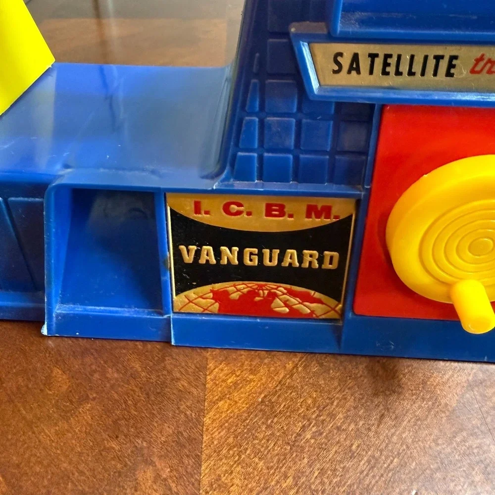 Vintage‎ 1960s REMCO ICBM Vanguard Satellite Launcher Toy w/ Box